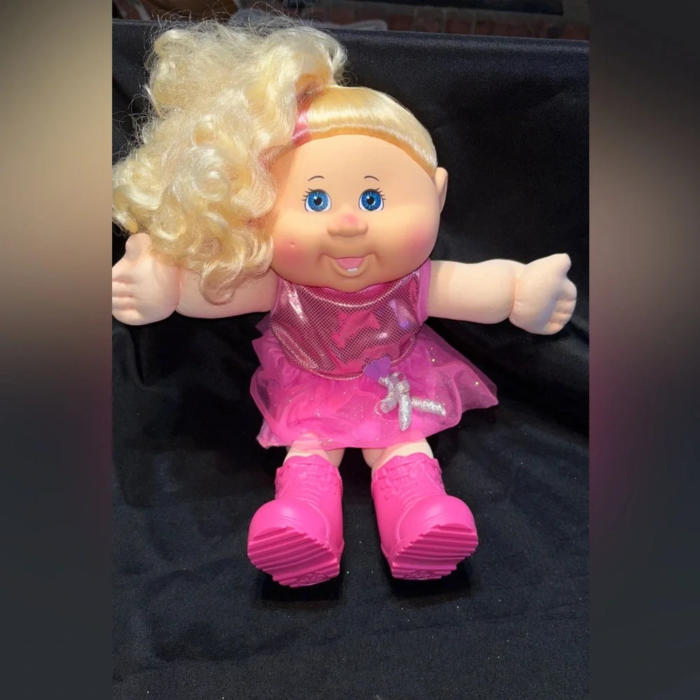 Cabbage patch kid doll, 14" Girl LGT BLU BLO Princess Dress 2015 - Picture 1 of 4